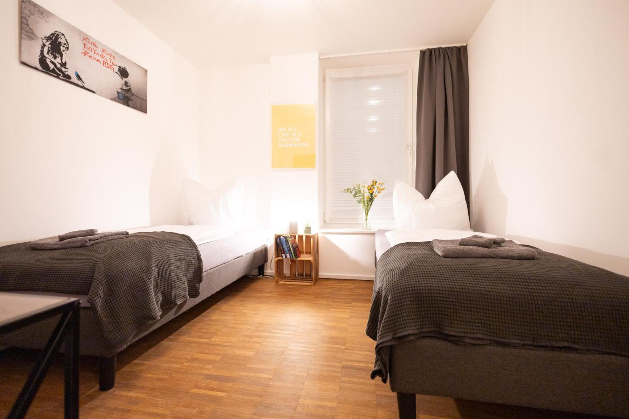 Ko-Living - Yellow Submarine Suite - Altstadt - Kueche - 2 Sz - Getrennte Betten - Bis 7 Gaeste Halle  Zewnętrze zdjęcie