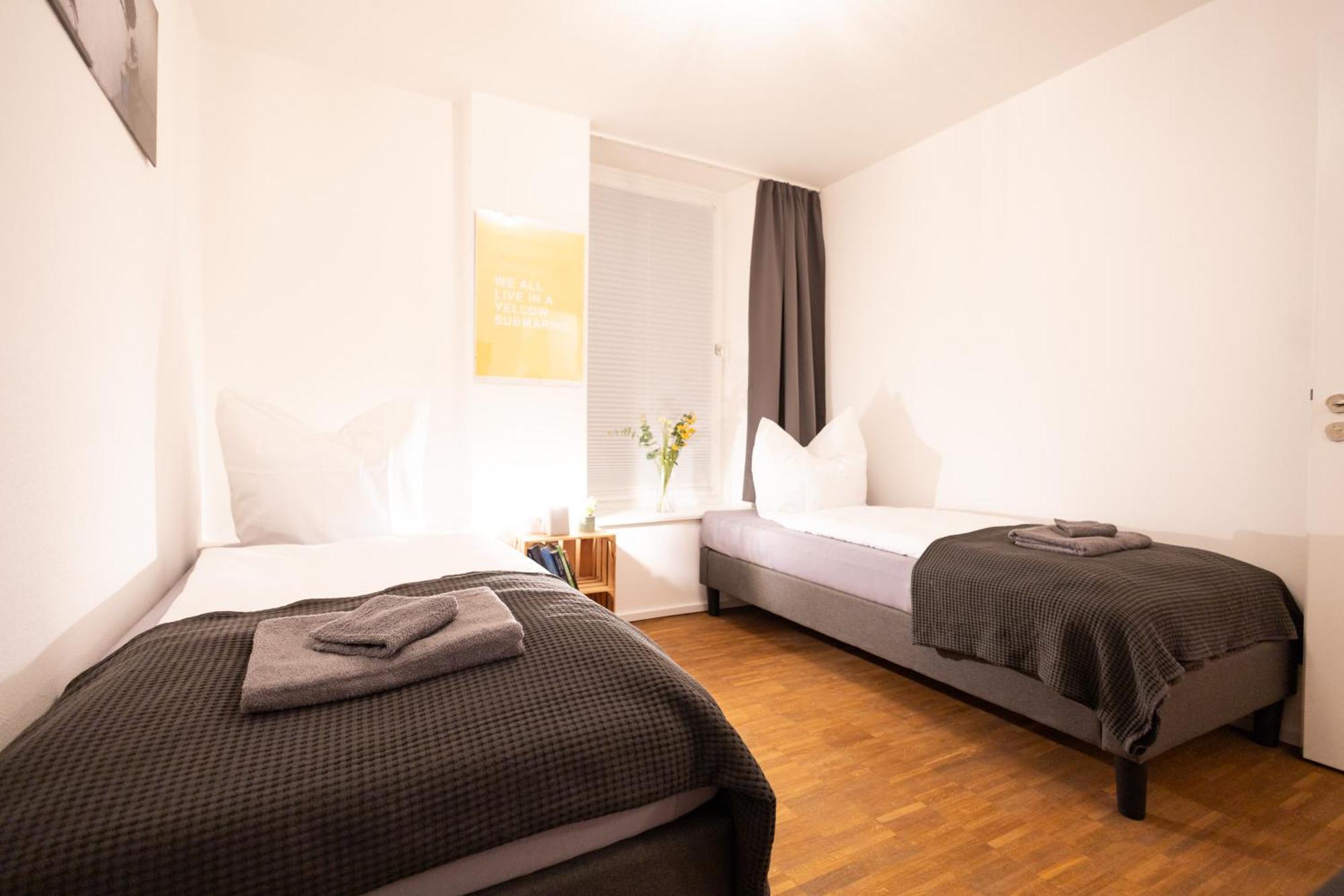 Ko-Living - Yellow Submarine Suite - Altstadt - Kueche - 2 Sz - Getrennte Betten - Bis 7 Gaeste Halle  Zewnętrze zdjęcie